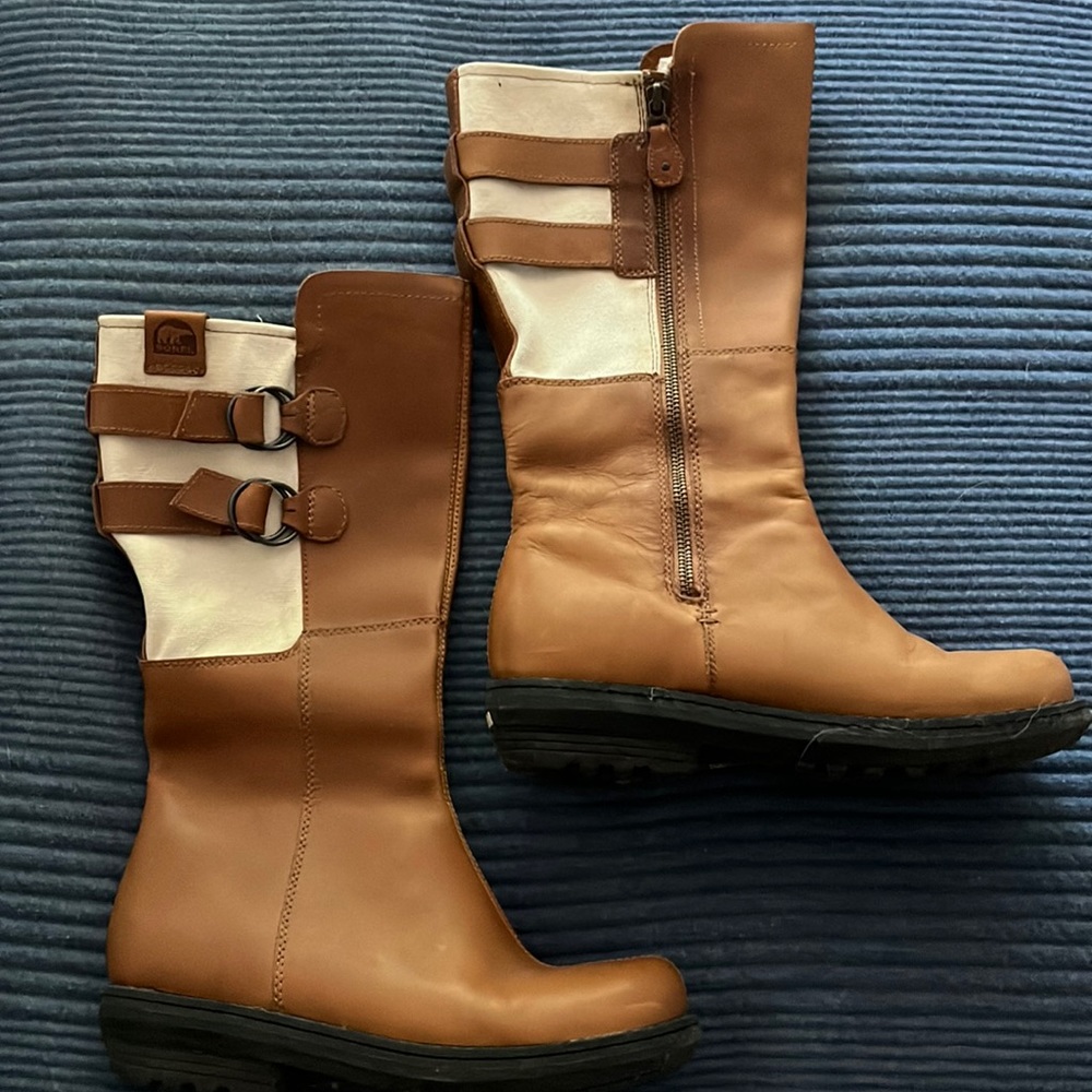 Size 6.5 Sorel boots
